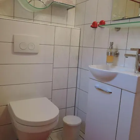 Blauvogel By Interhome بيت للعطل هاسلفيلد